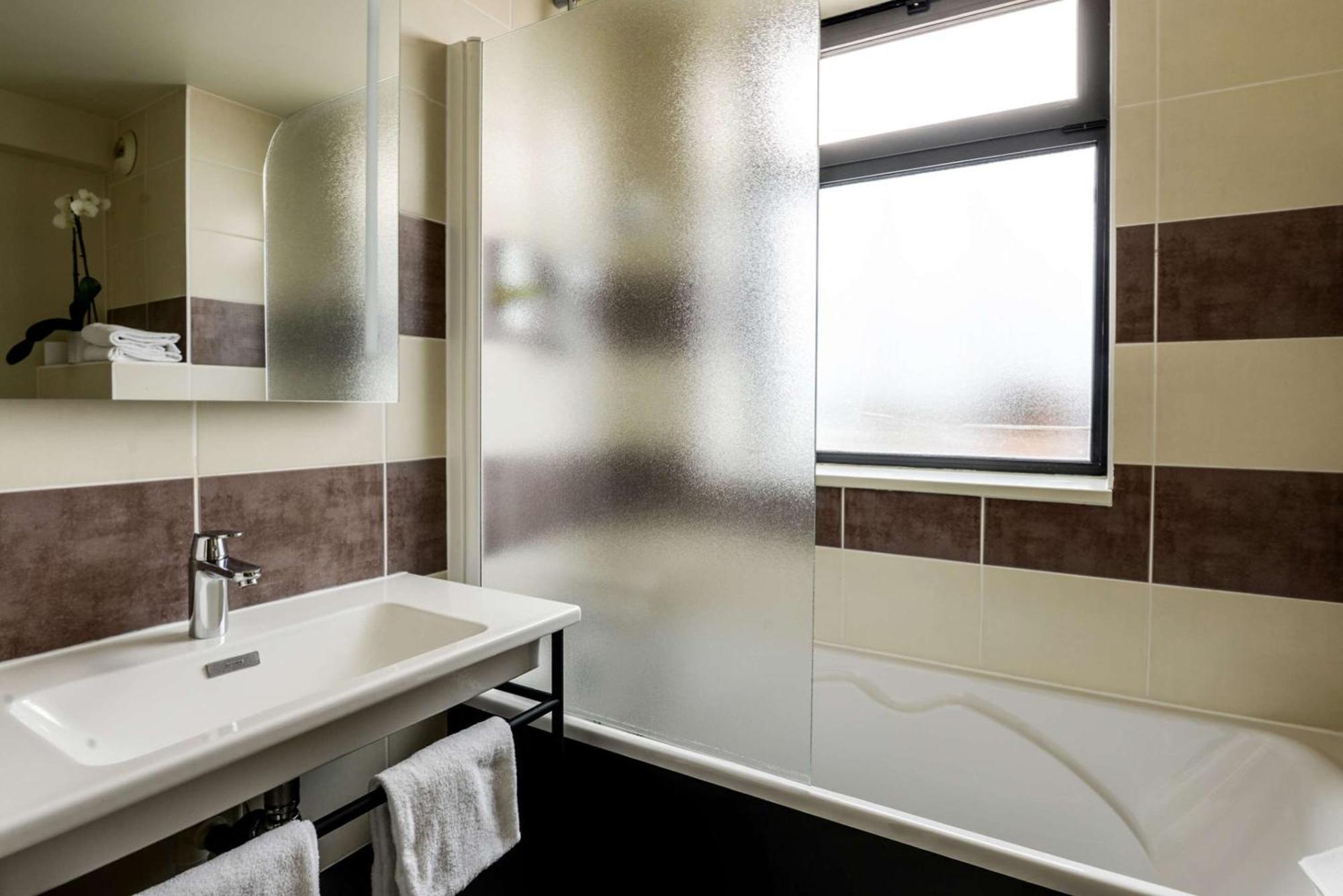 Brit Hotel Du Stade Rennes Ouest Eksteriør bilde