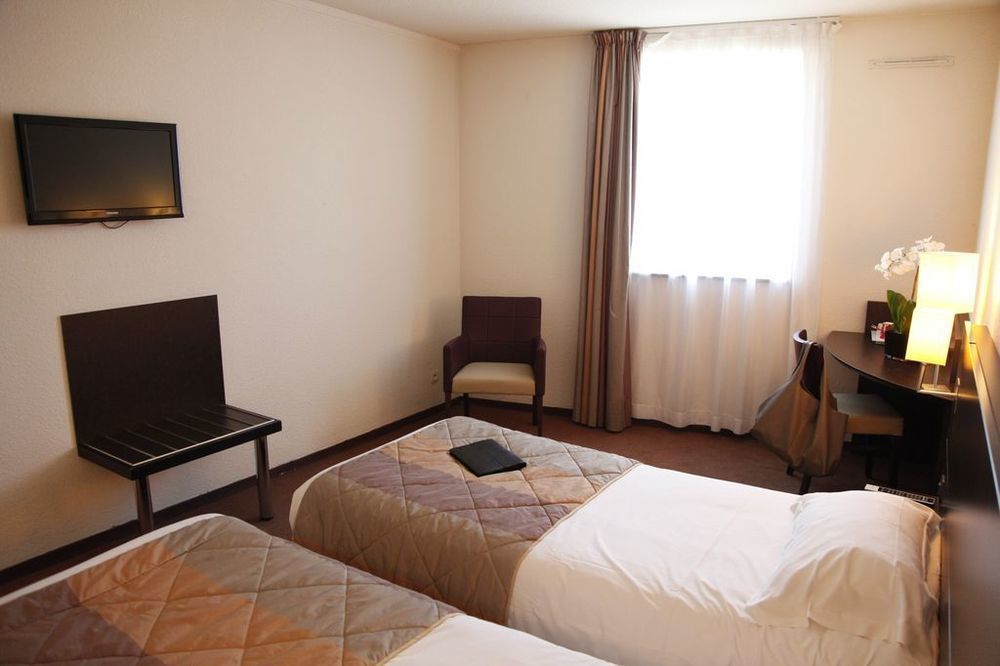 Brit Hotel Du Stade Rennes Ouest Eksteriør bilde